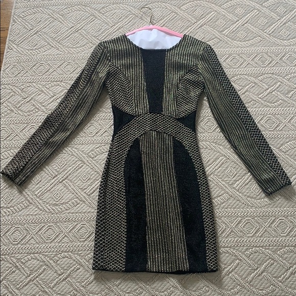 BLACK/GOLD LONG SLEEVE METALLIC PARTY DRESS - Picture 3 of 8